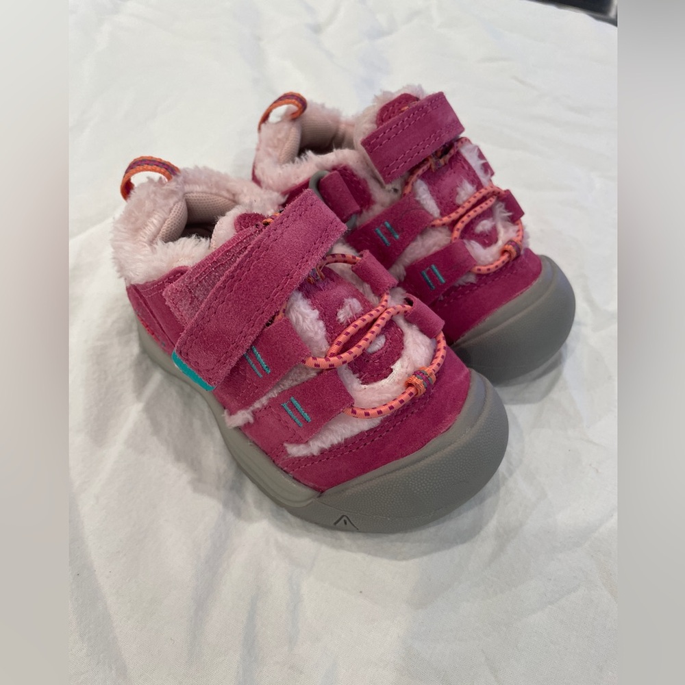 Never worn Keen Fruit Dove Shoes - Toddler Size 7